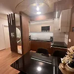 Karzo Lk 208 Budapest