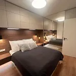 Karzo Lk 208 Budapest