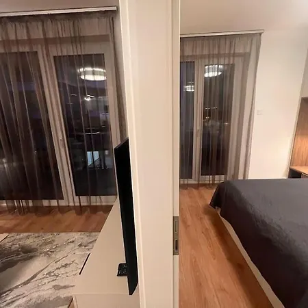 Karzo Lk 208 Budapest
