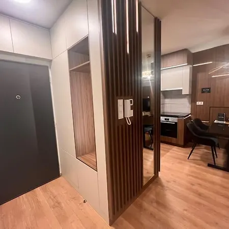Apartman Karzo Lk 208 *