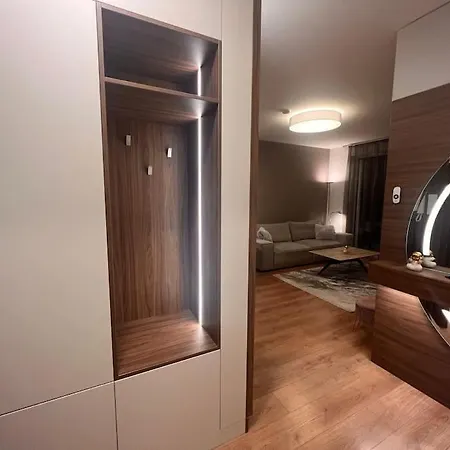 Apartman Karzo Lk 208 *