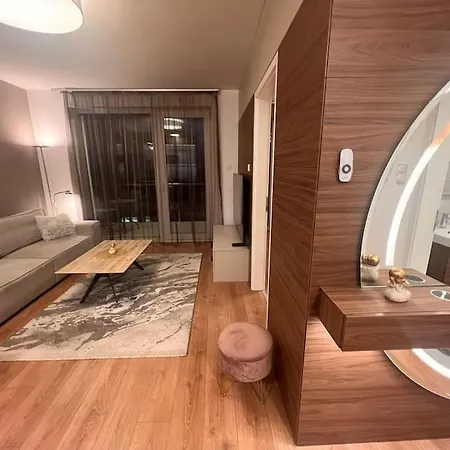 Apartman Karzo Lk 208 *